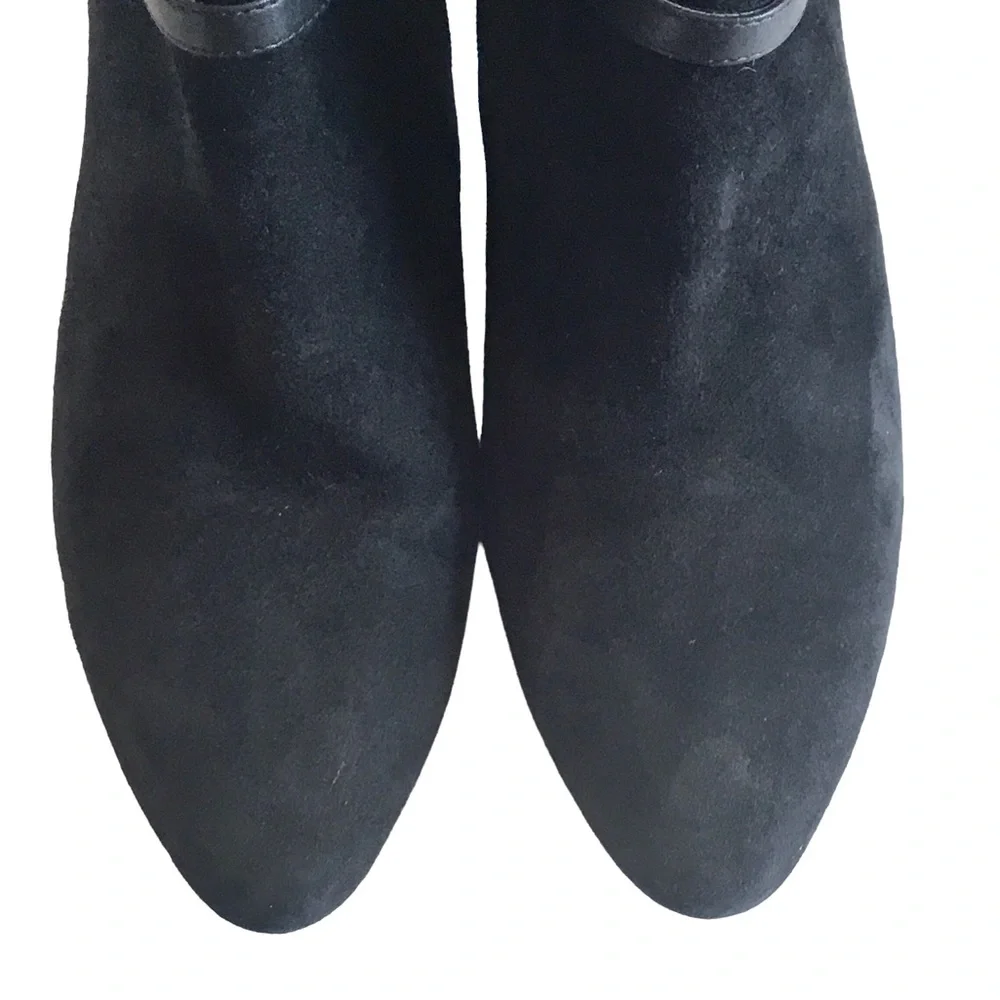 Cole Haan SYLVAN Black Suede Block Heel Buckle Straps Classic Ankle Boot Sz 9.5